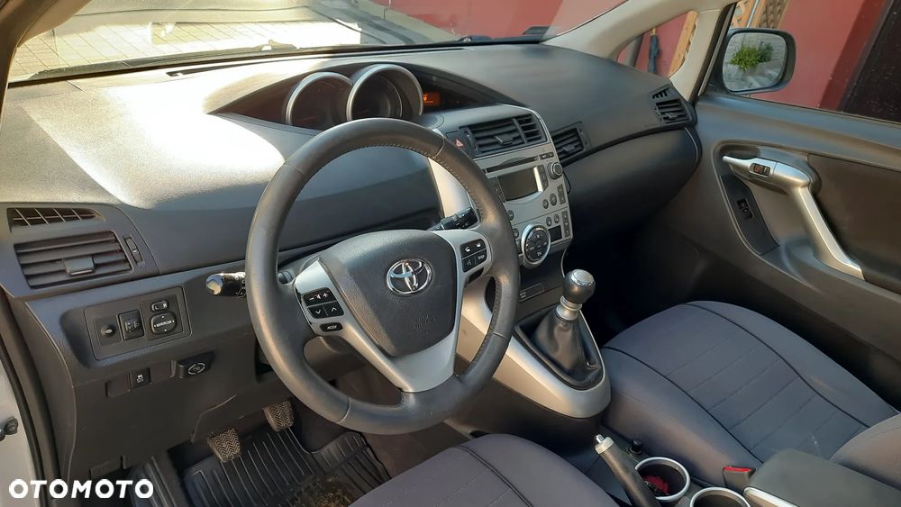 Toyota Verso 1.8 Premium EU5 - 20