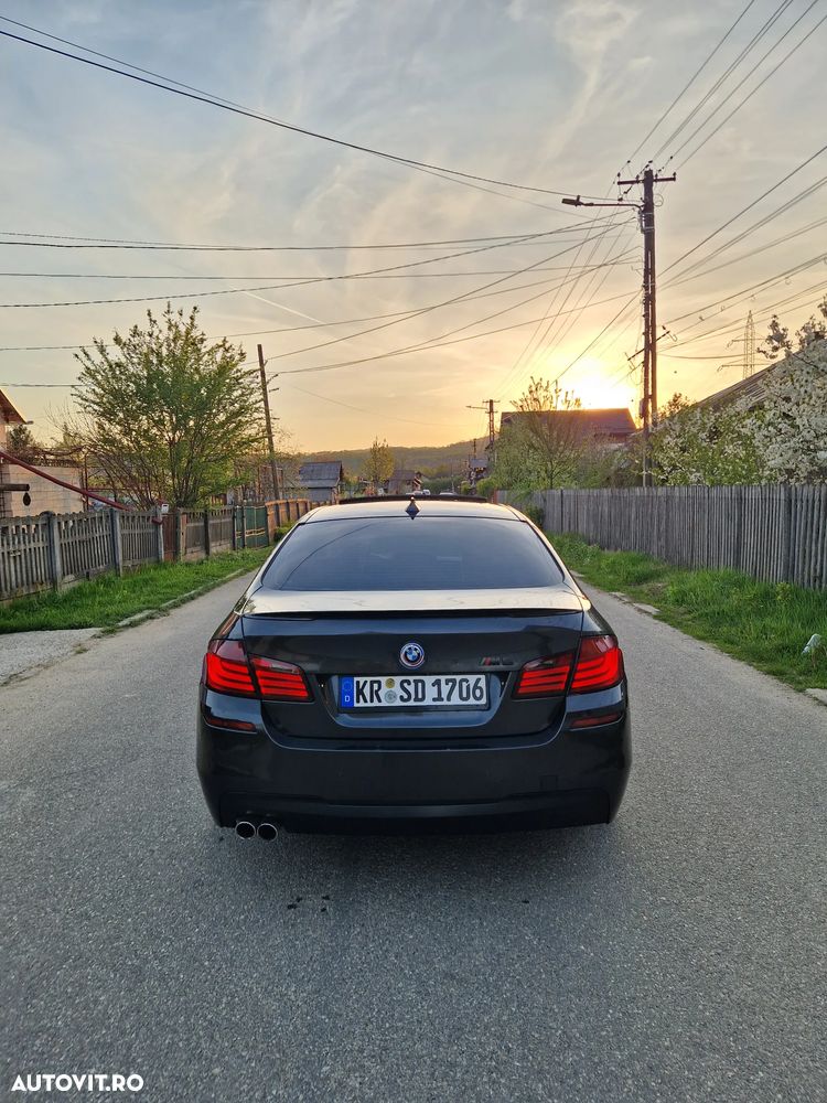 BMW Seria 5 530d Sport-Aut. - 12