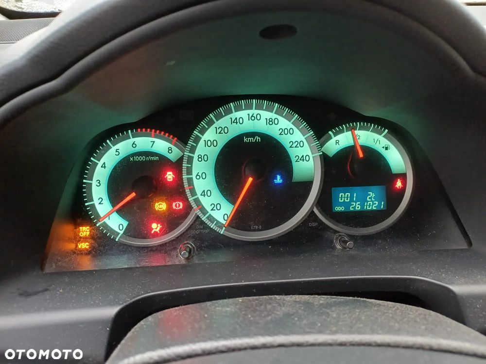 Toyota Corolla Verso - 10