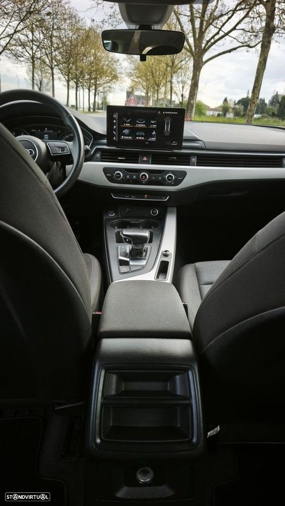 Audi A4 Avant 30 TDI S tronic - 22