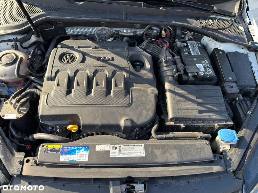 Volkswagen Golf 2.0 TDI BMT Highline - 8