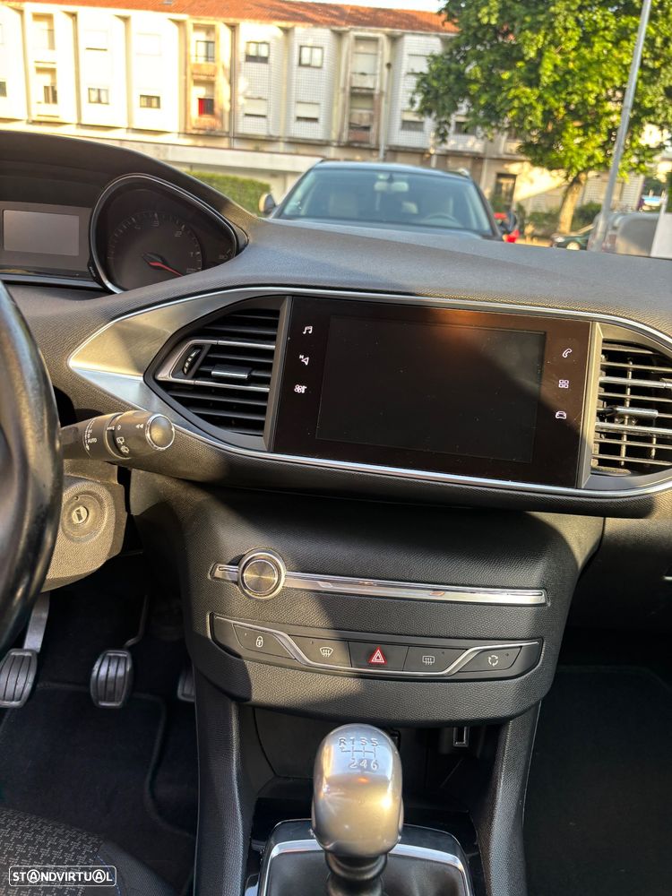 Peugeot 308 SW - 22