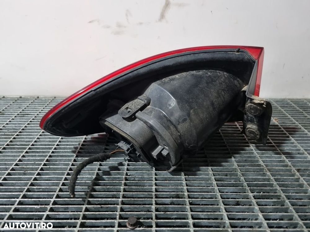 Stop Dreapta Volkswagen Tiguan 5N 2007 - 2011 SUV 4 Usi (1481) Bec clasic - 2