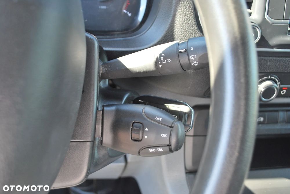 Peugeot EXPERT - 12