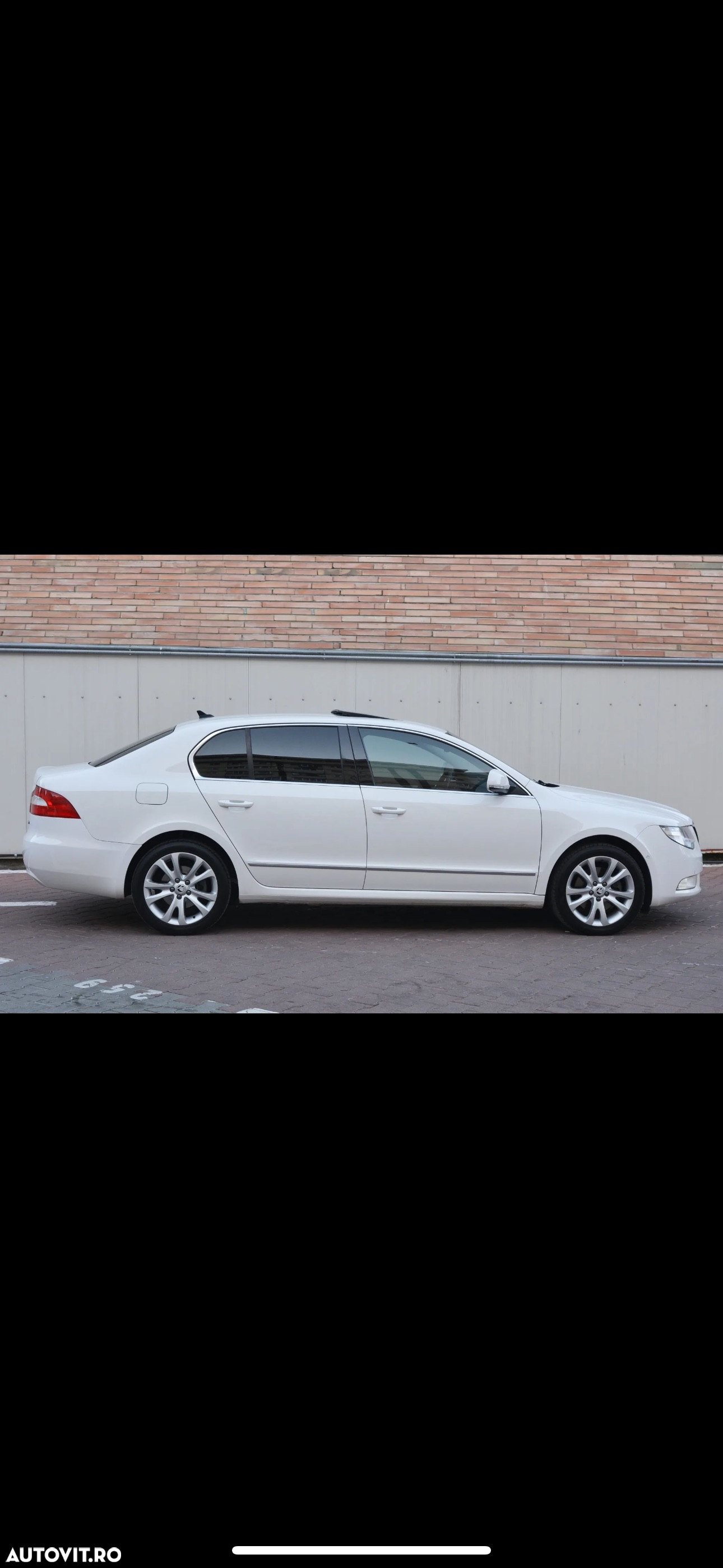 Skoda Superb 2.0 TDI DSG Ambition - 19