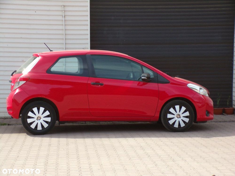 Toyota Yaris - 12
