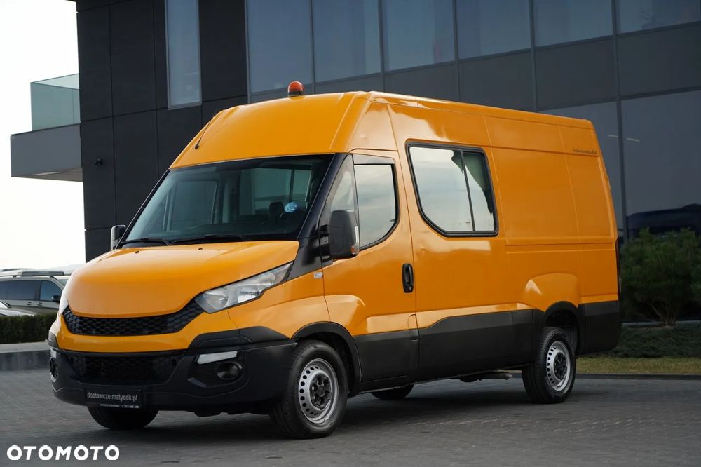 Iveco DAILY 35-130 / BRYGADÓWKA / 7 MIEJSC / BLASZAK / FURGON / SPROWADZONY - 1