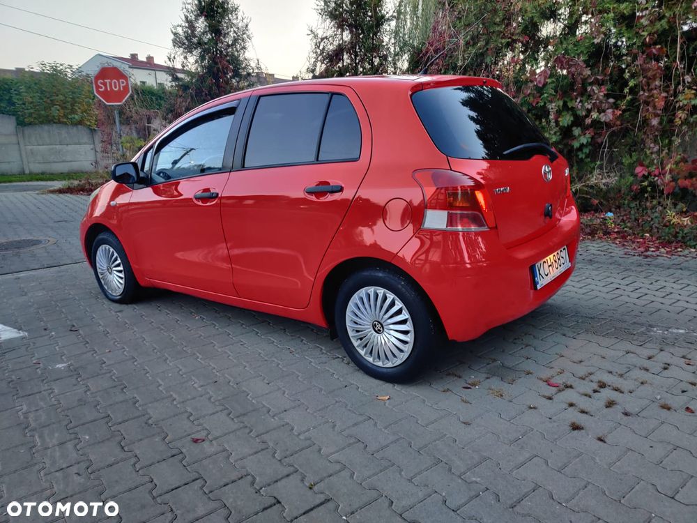 Toyota Yaris 1.0 Terra - 4