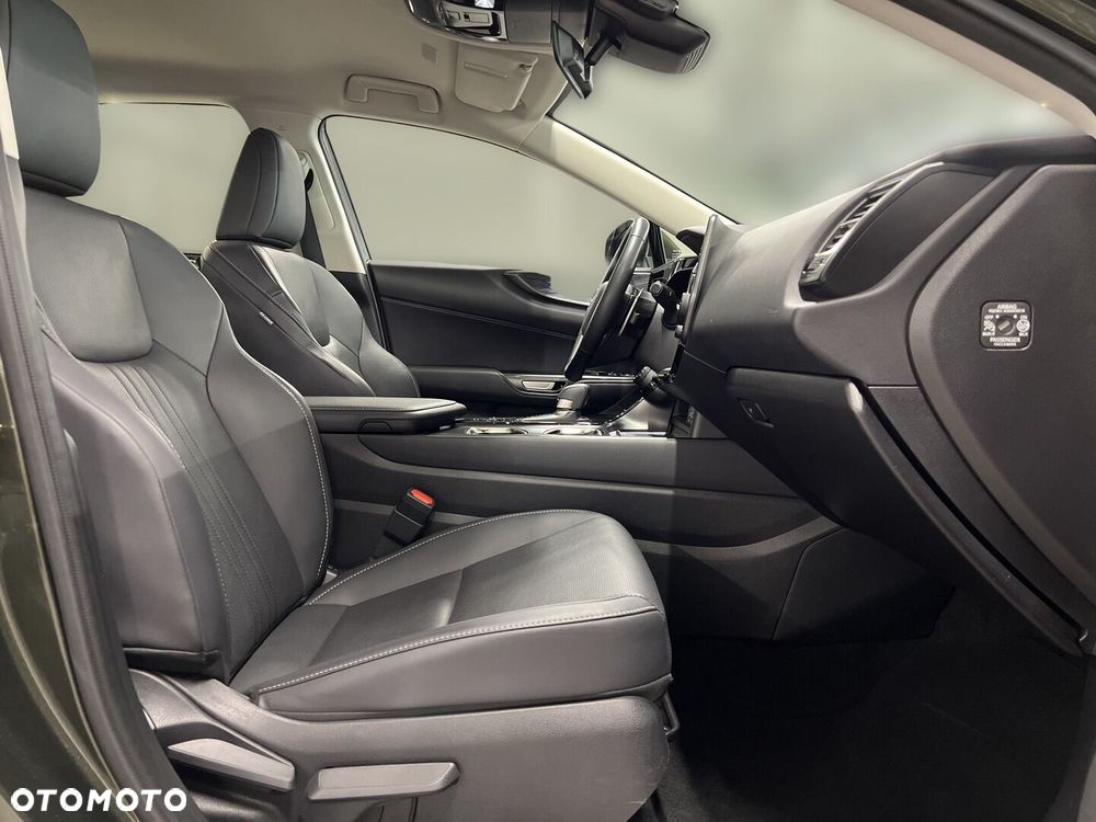 Lexus NX 350h Business AWD - 11
