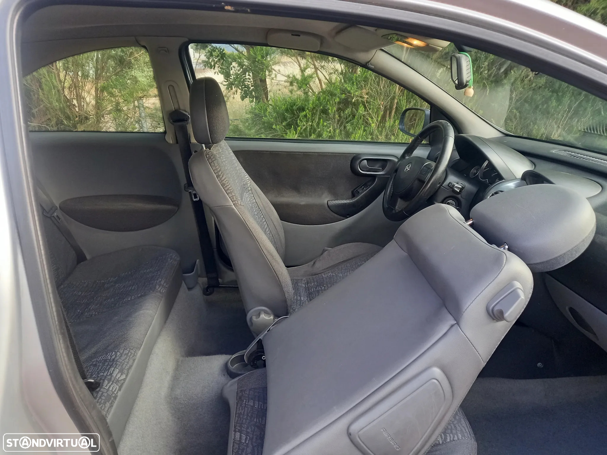 Opel Corsa 1.2 16V Confort - 20