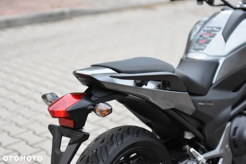 Honda NC - 15