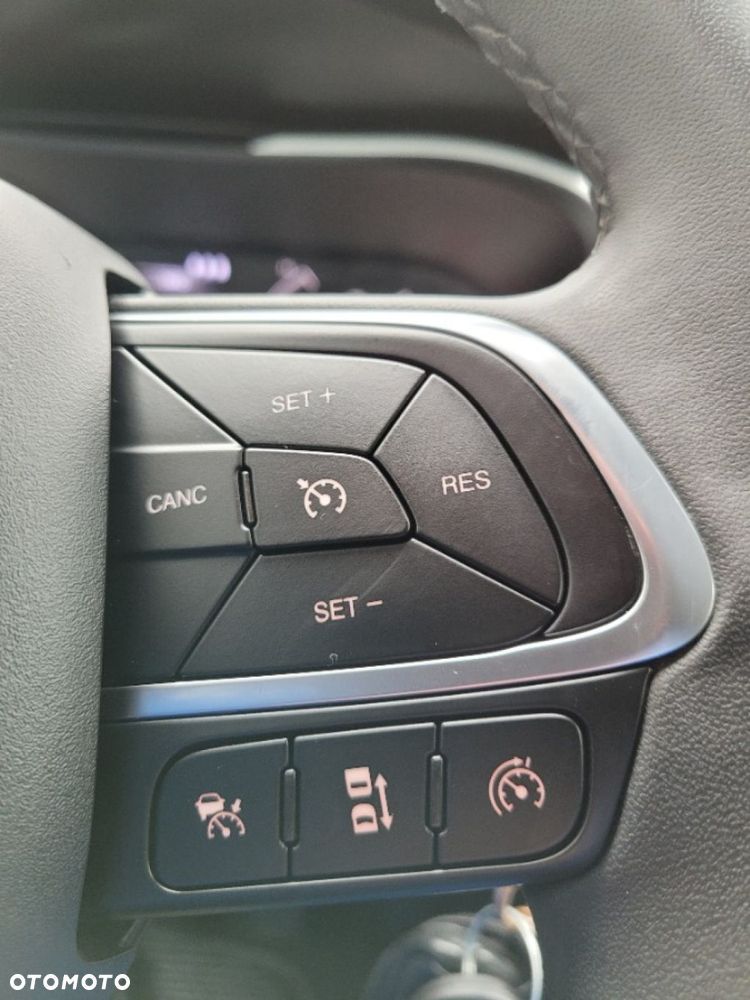 Fiat Tipo 1.4 T-Jet 16v Lounge - 25