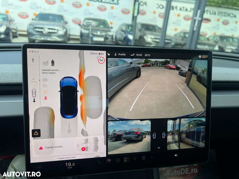 Tesla Model 3 - 17