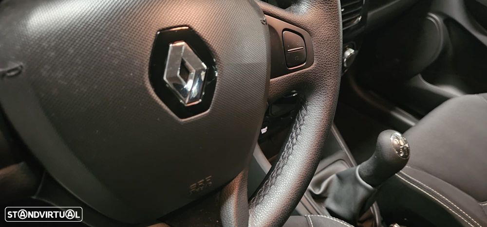 Renault Clio Sport Tourer - 21