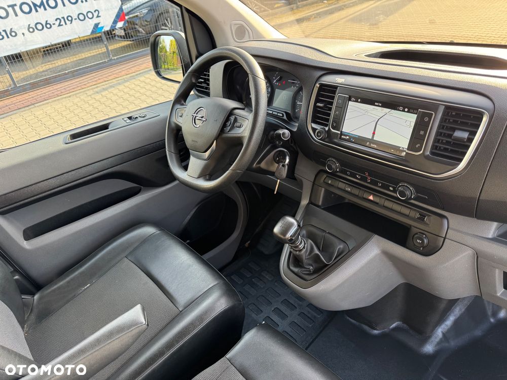 Opel Vivaro - 17