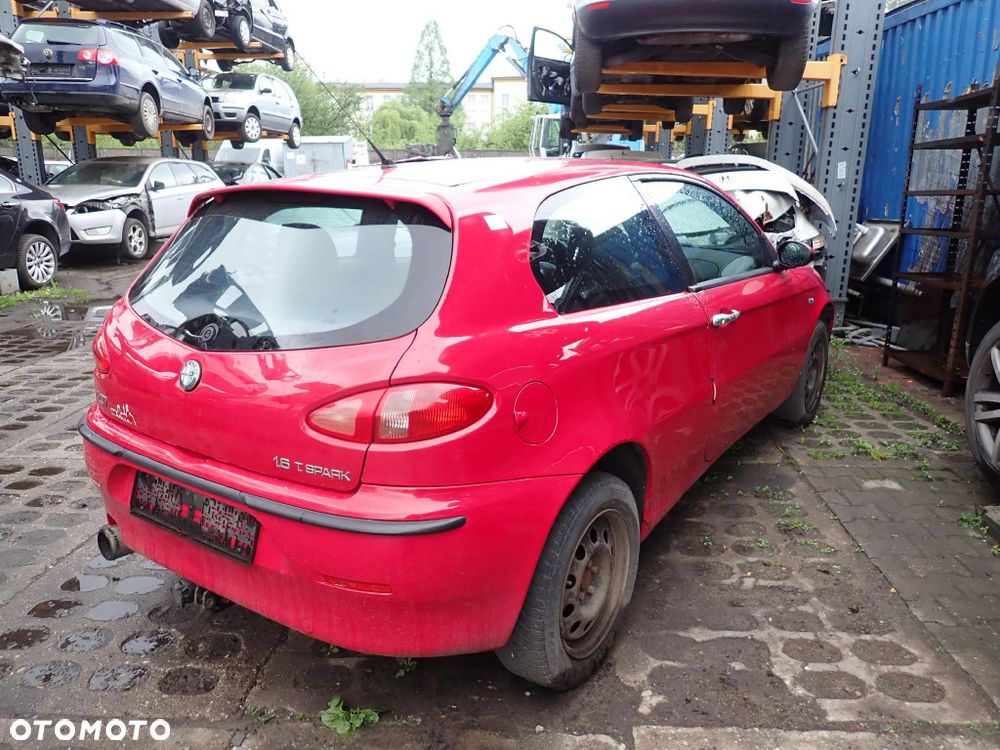 CZĘŚCI - Alfa romeo 147 1,6 16V 105KM AR37203 HB 3D 5B lakier 130 B/B 2002r. INDEX - 10035 - 3