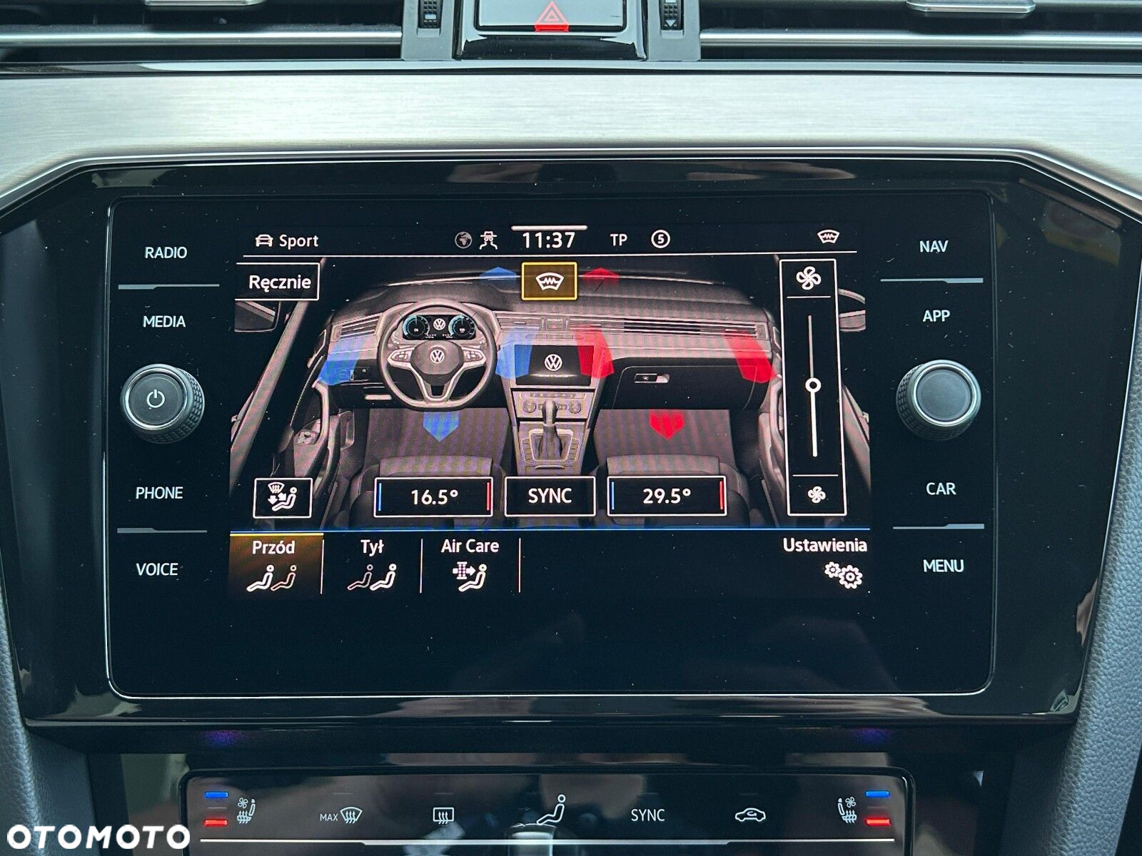 Volkswagen Passat 2.0 TSI Elegance DSG - 32