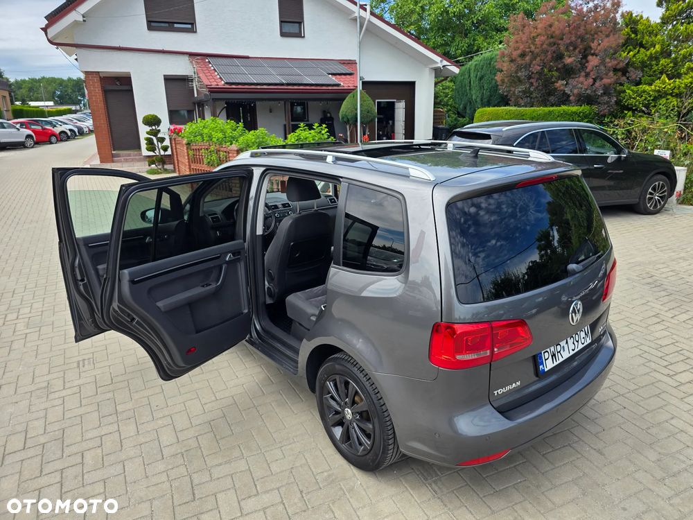 Volkswagen Touran - 40