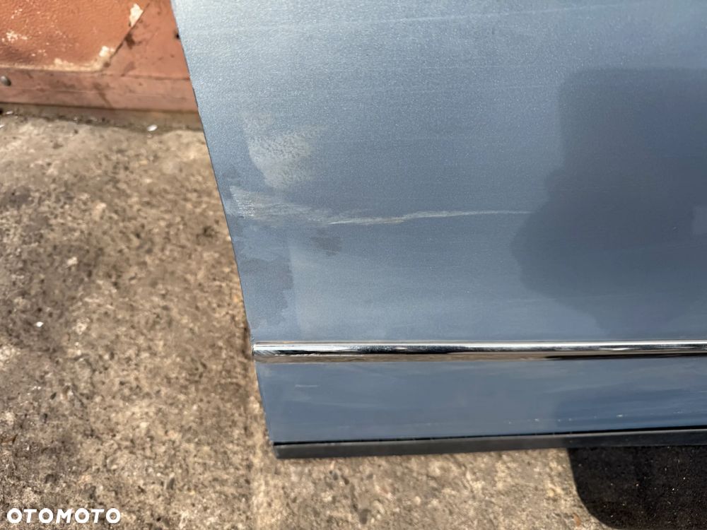 Drzwi prawe Volkswagen Passat B6 kolor LC7Z prawy przód przednie OE - 5