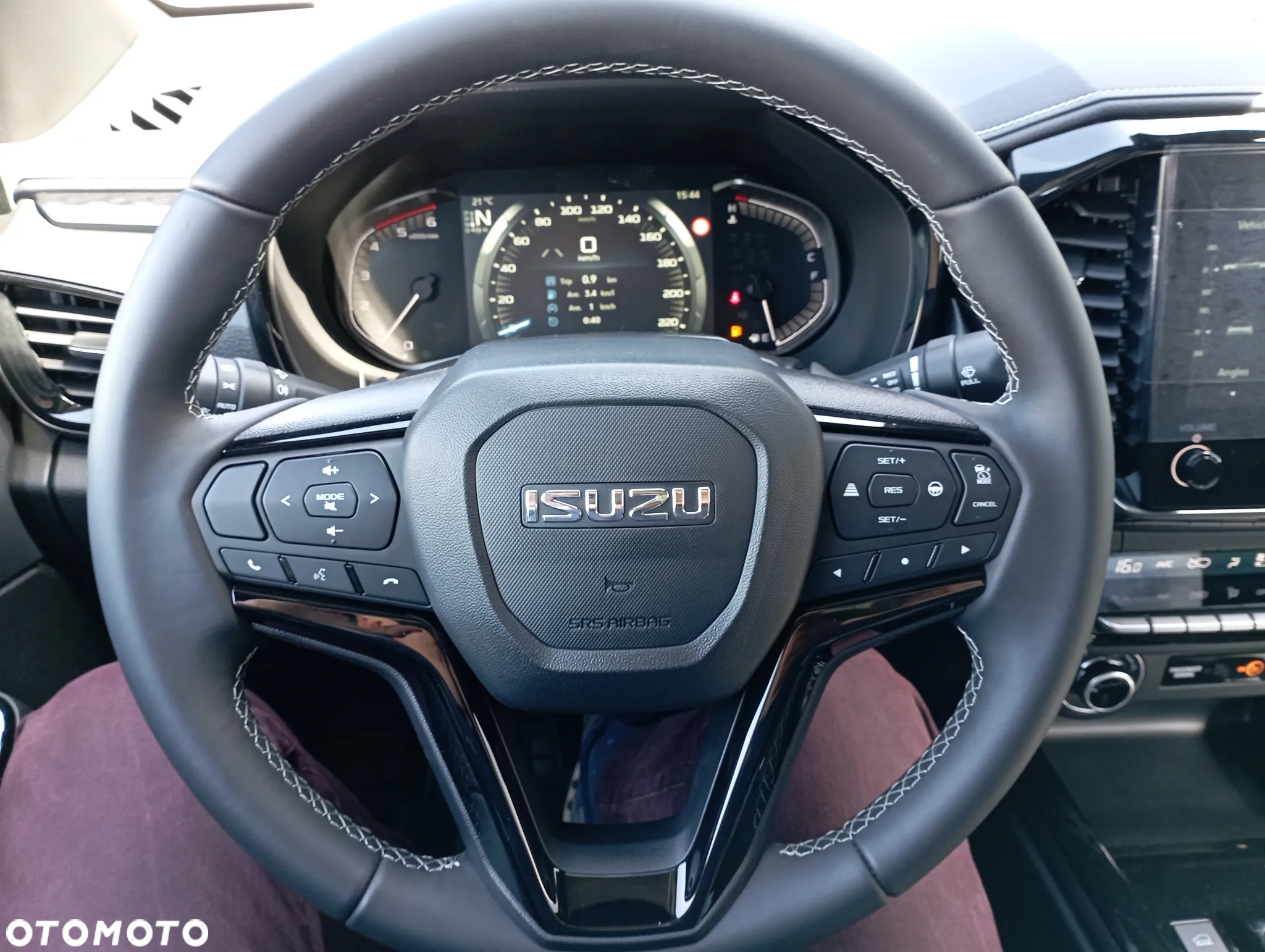Isuzu D-Max 1.9 DC LSE - 32