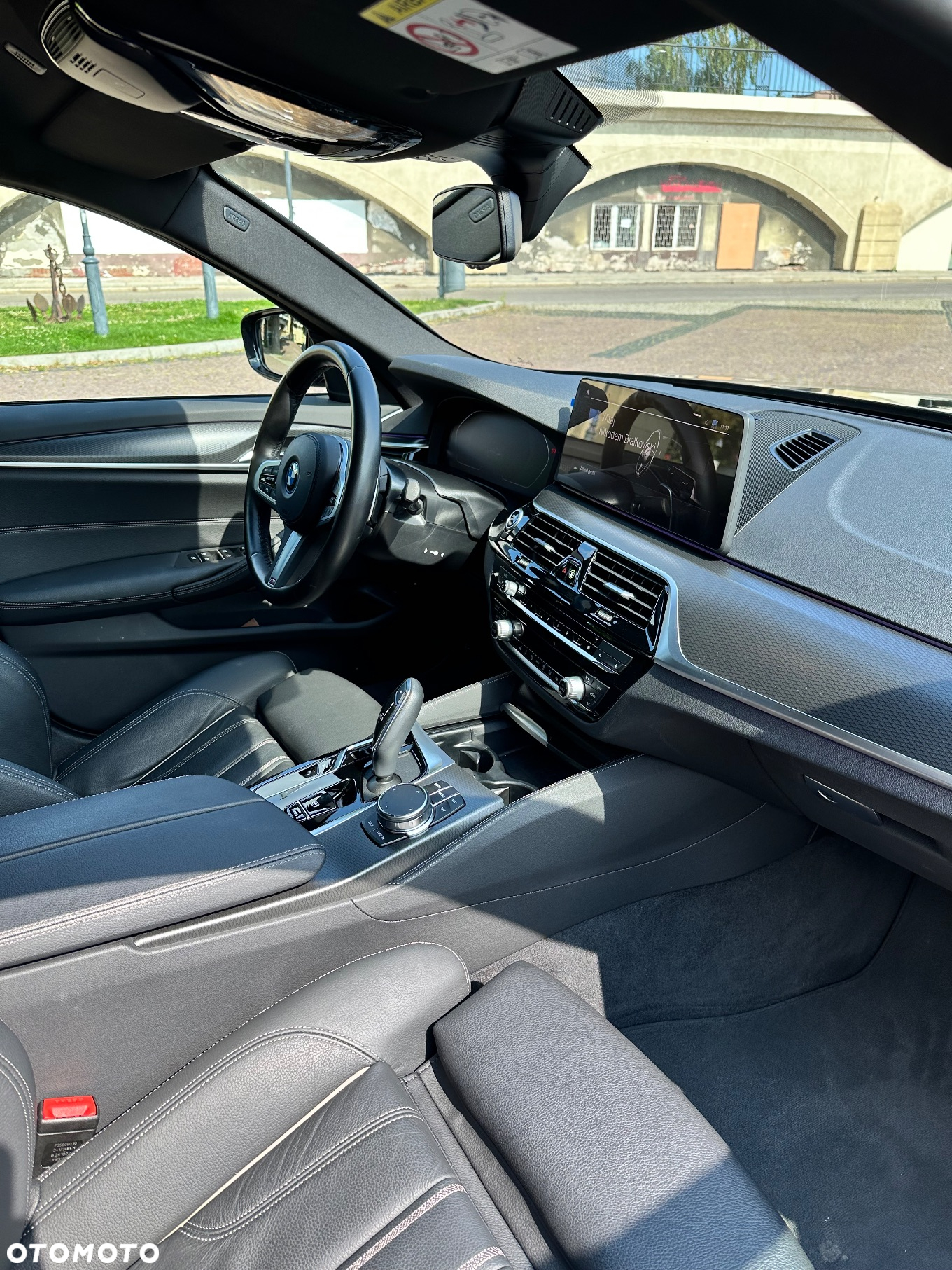 BMW Seria 5 ver-530e-m-sport-sport - 11