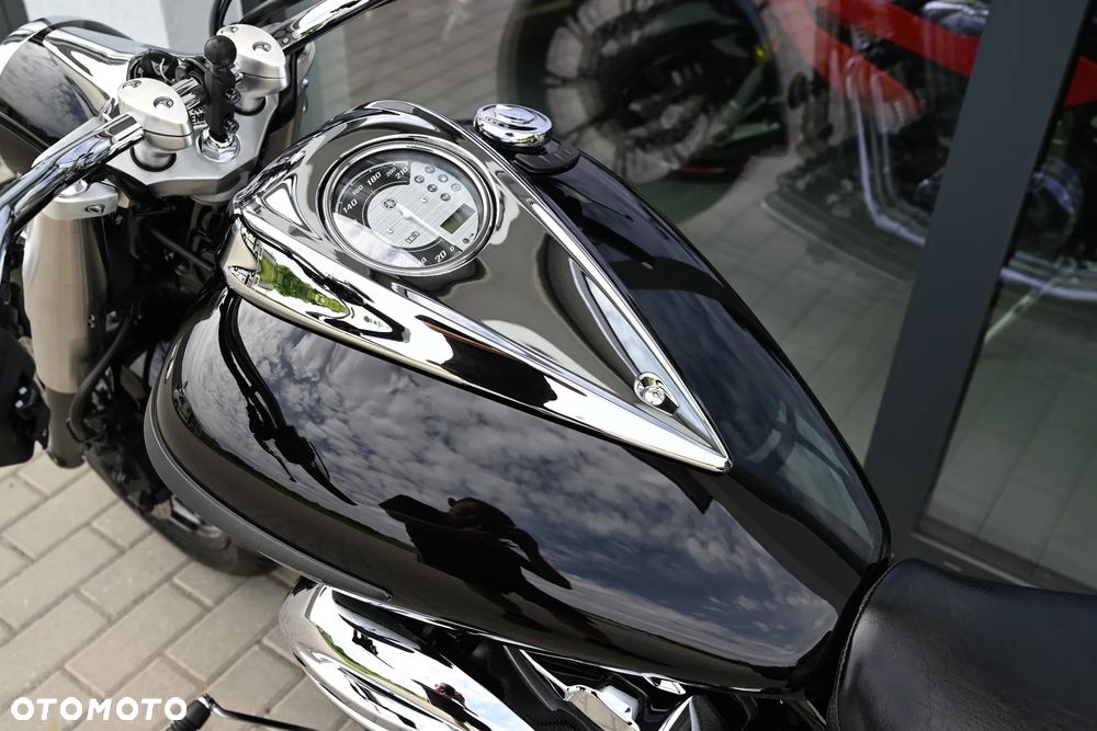 Yamaha XVS - 33