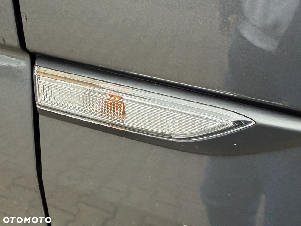 Volkswagen Transporter - 25