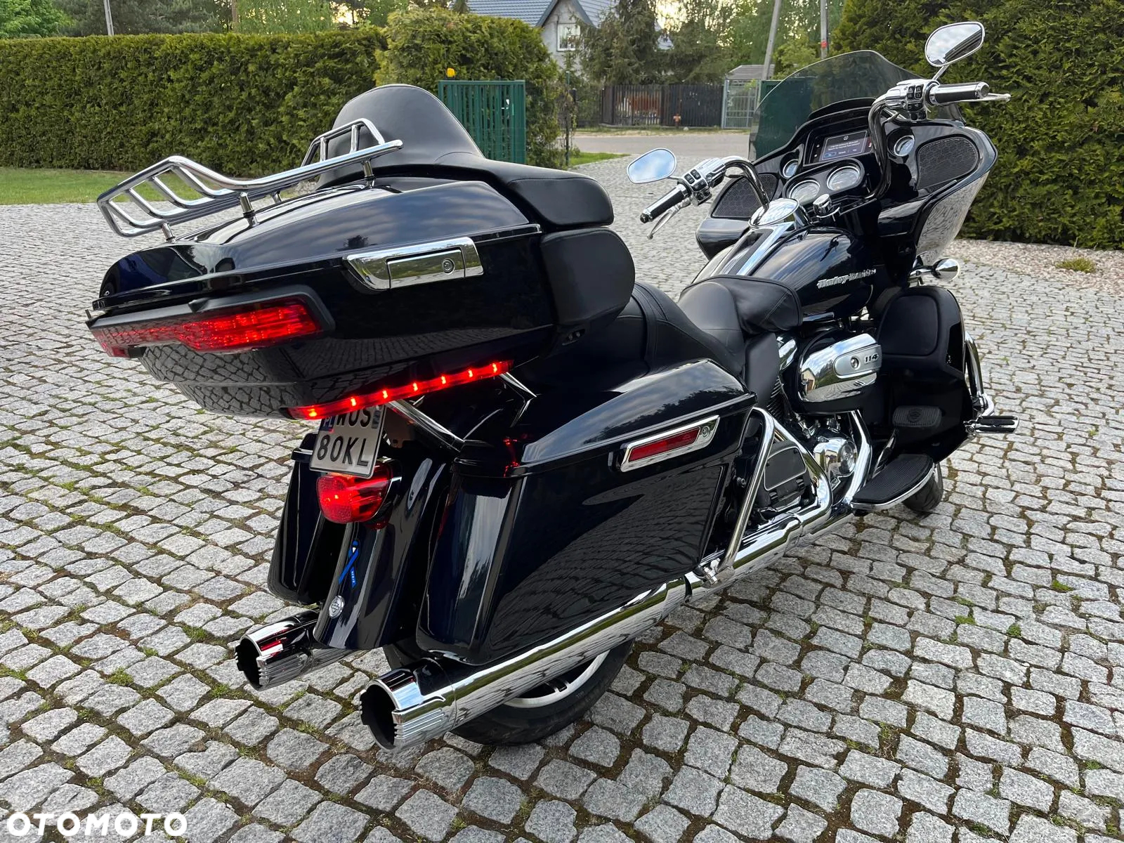 Harley-Davidson Touring Road Glide - 2