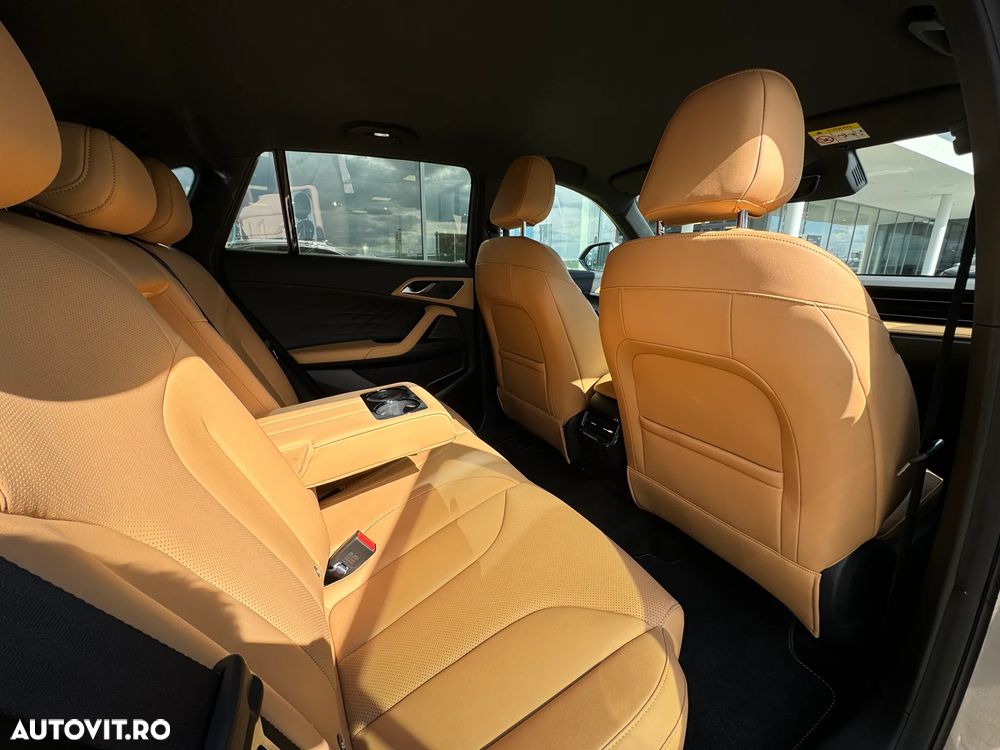 MG HS 1.5 T-GDi HEV Exclusive - 25