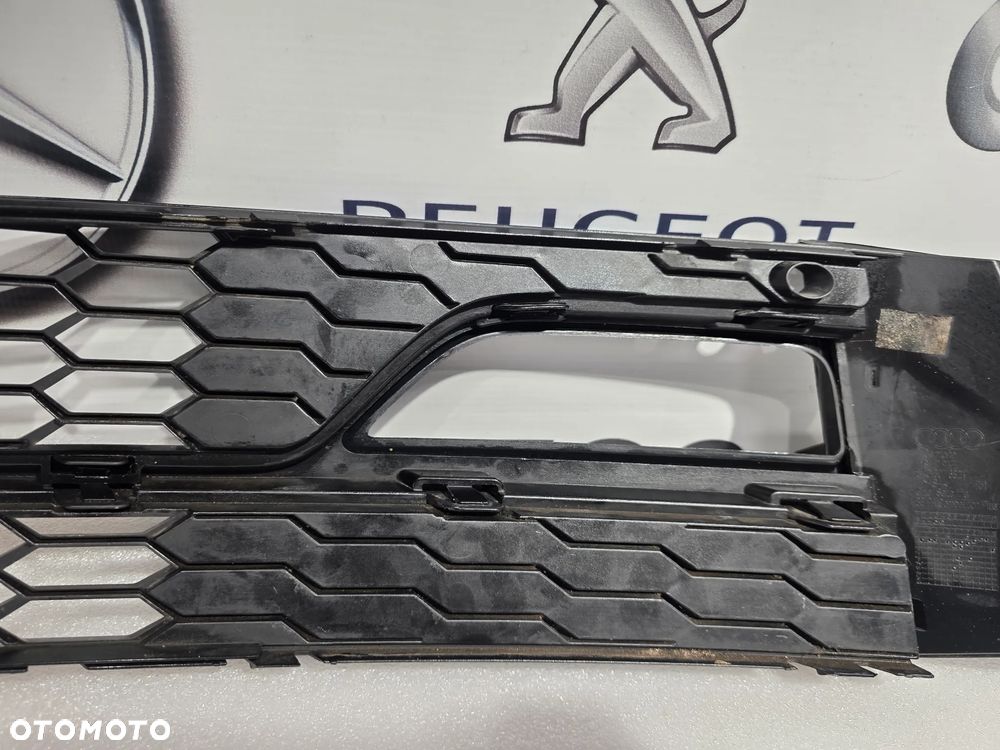 AUDI A4 / S4 B8 LIFT S-LINE COMPETITION PLUS 11-15 KOMPLET KRATEK LEWA + PRAWA DEKOR KARBONOWY 8K0807682T / 8K0807681Q NR AUKCJI KB92 - 8