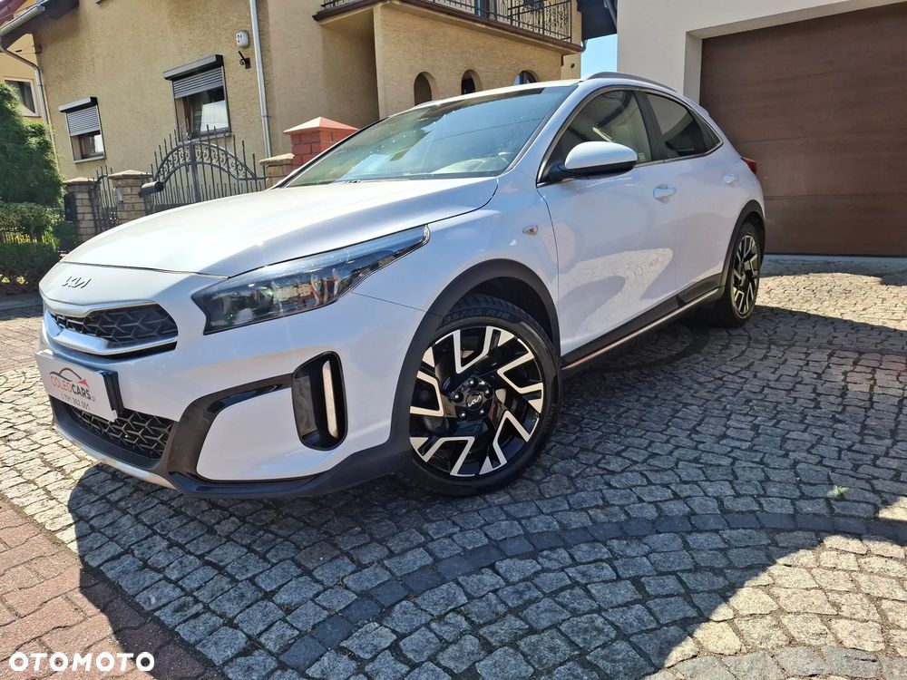 Kia XCeed 1.5 T-GDI M - 4