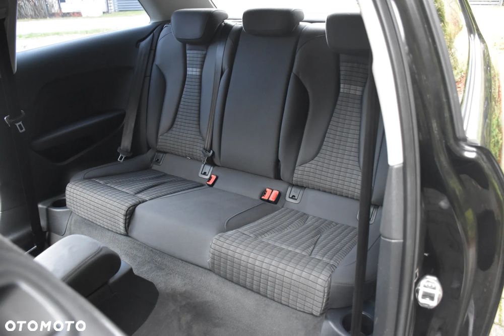 Audi A3 3-drzwiowe 1.6 TDI (clean diesel) S line Sportpaket - 14