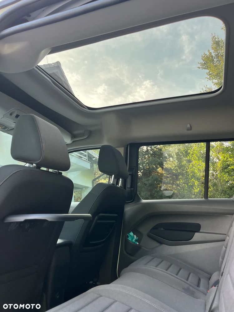 Ford Tourneo Connect - 19