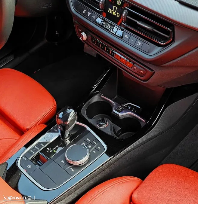 BMW 116 d Pack Desportivo M Auto - 28
