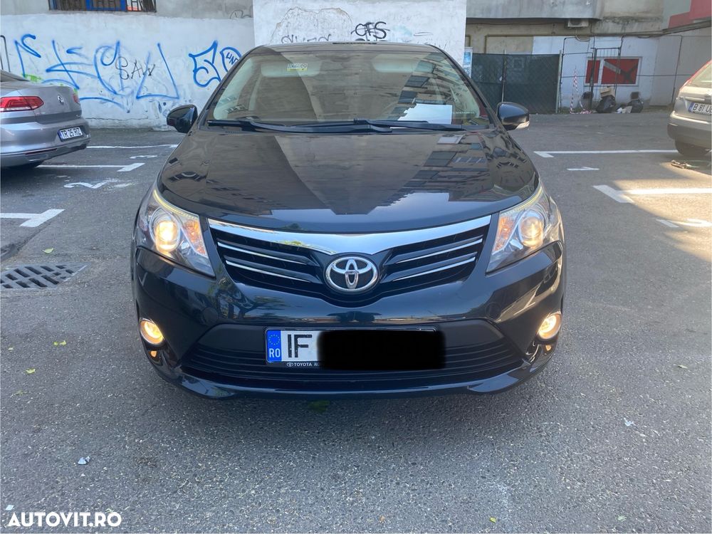 Toyota Avensis 1.8 Multidrive S Executive - 12