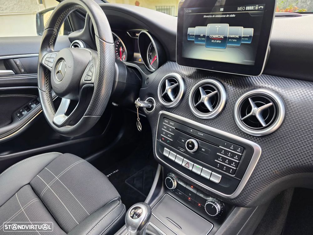 Mercedes-Benz A 180 d Fleet Pack Urban - 48