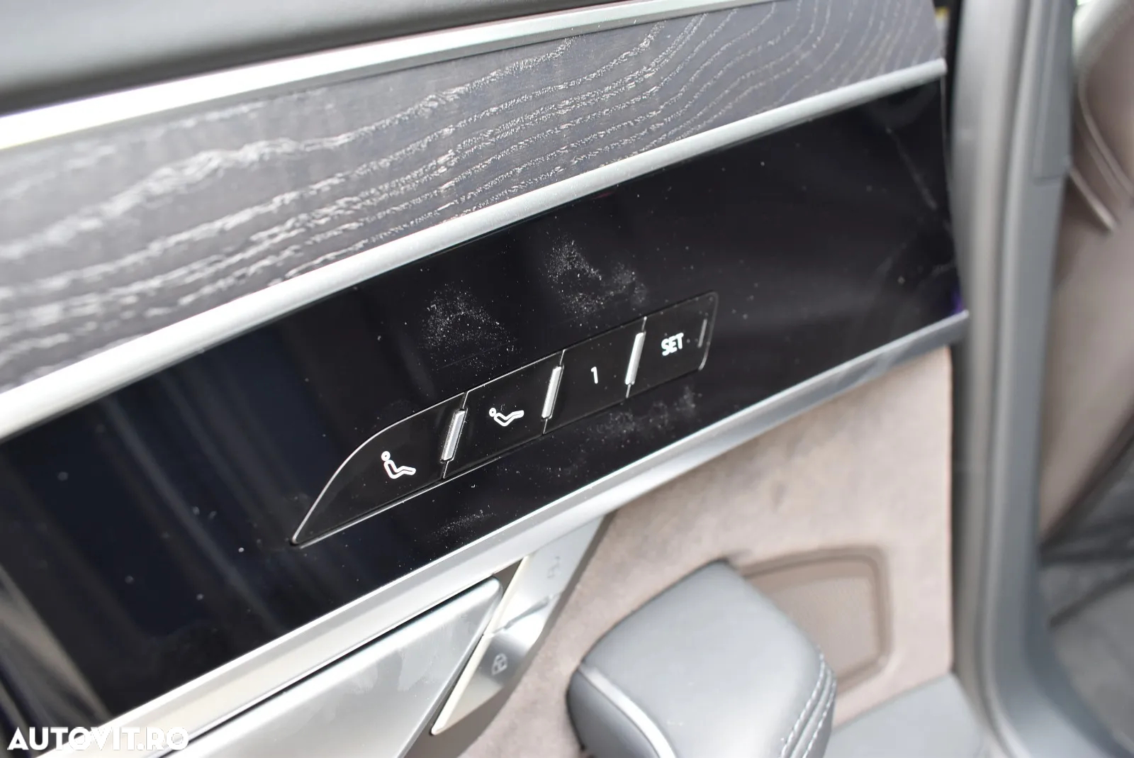 Audi A8 55 TFSI quattro Tiptronic MHEV - 16
