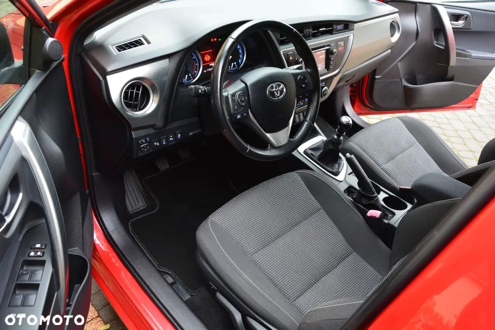 Toyota Auris 1.6 Valvematic Comfort - 6