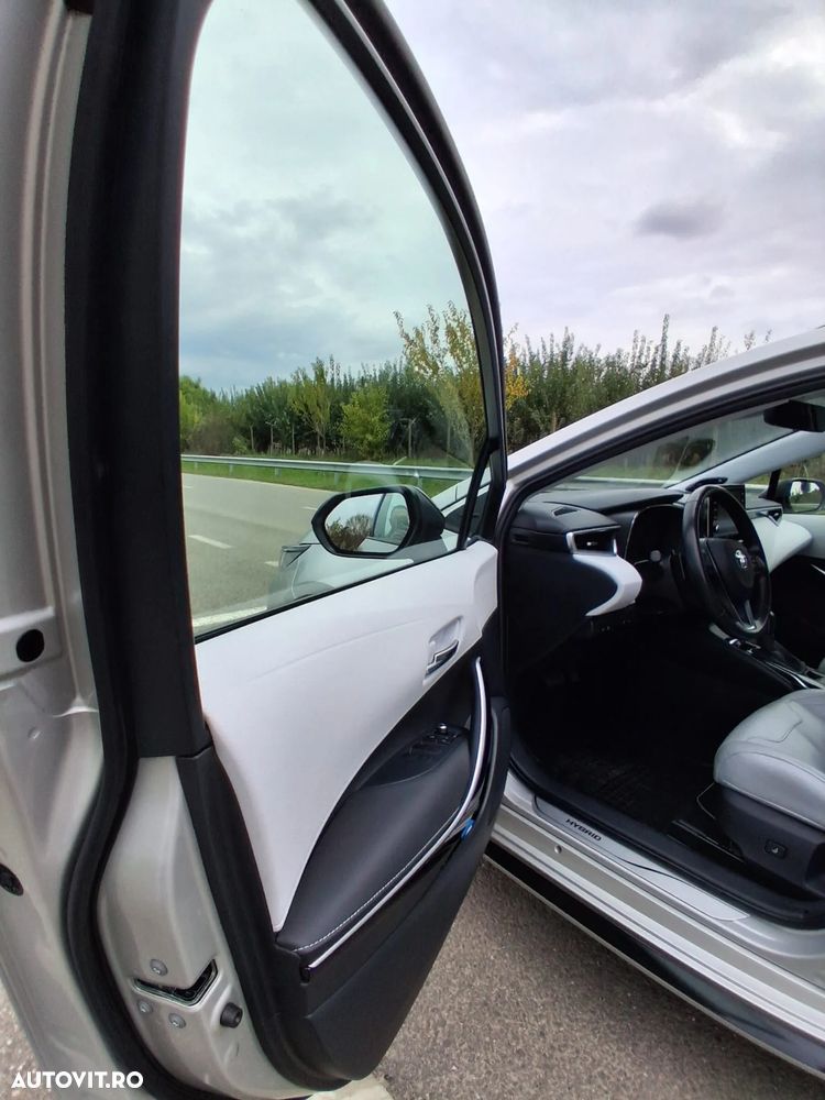 Toyota Corolla 2.0 Hybrid Touring Sports GR Sport - 27