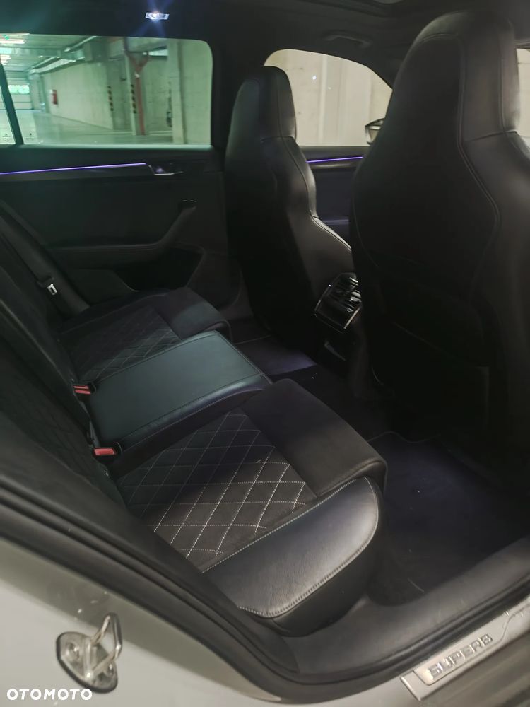 Skoda Superb 2.0 TDI DSG Sportline - 8