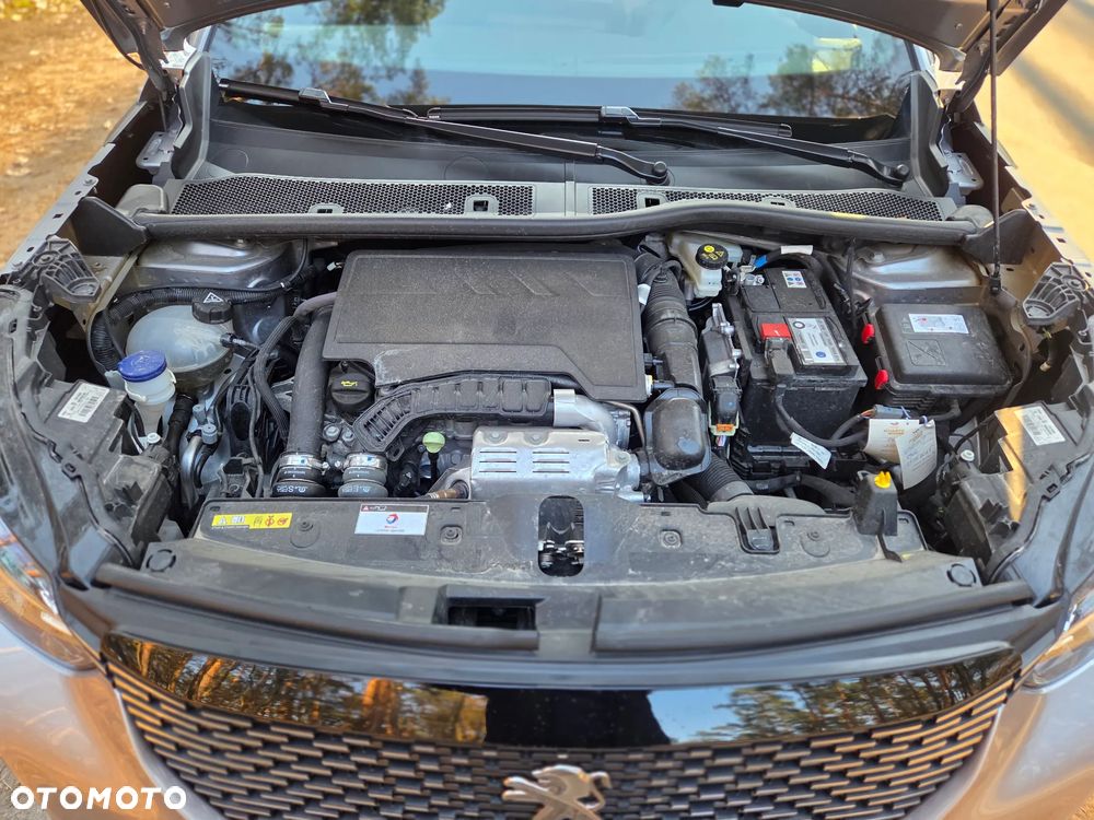 Peugeot 2008 1.2 PureTech Active Pack S&S EAT8 - 6