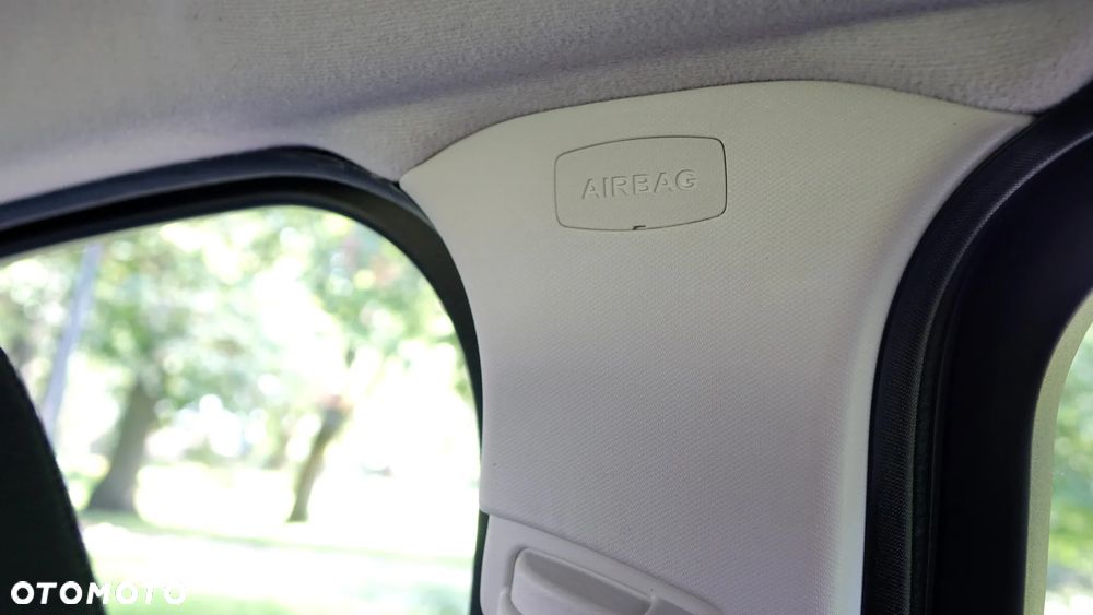 Ford Grand C-MAX - 9