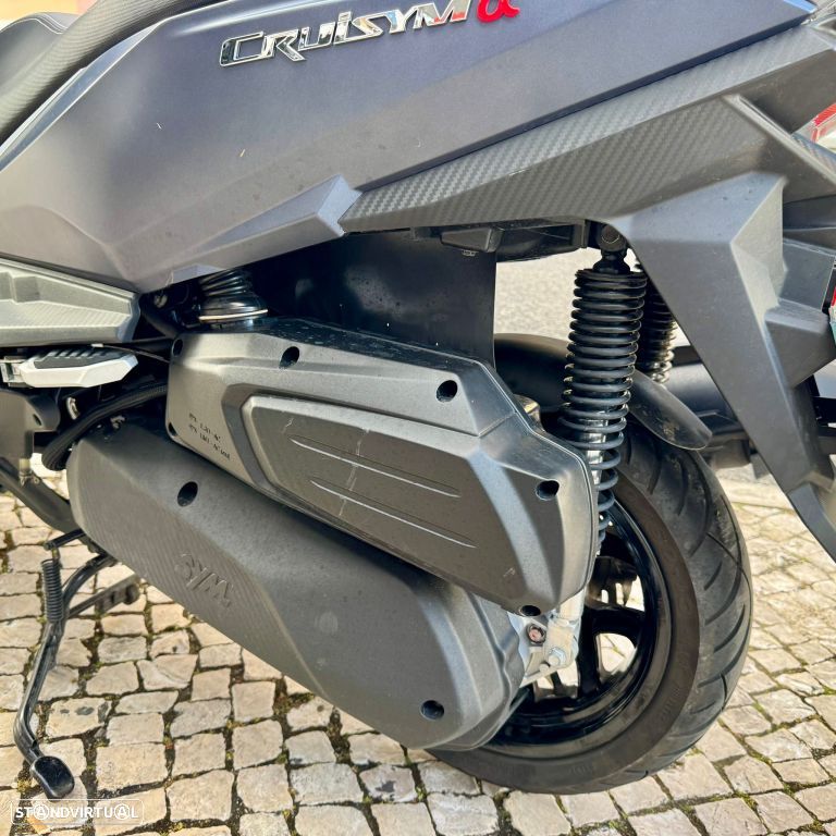 Sym Cruisym 300 - 24