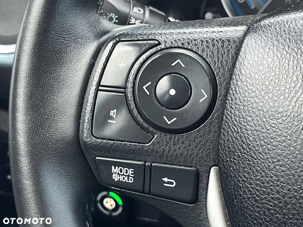 Toyota Auris - 18