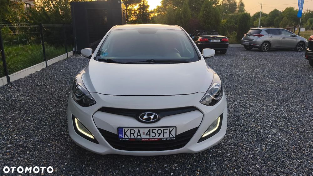 Hyundai i30 1.4 Comfort - 11