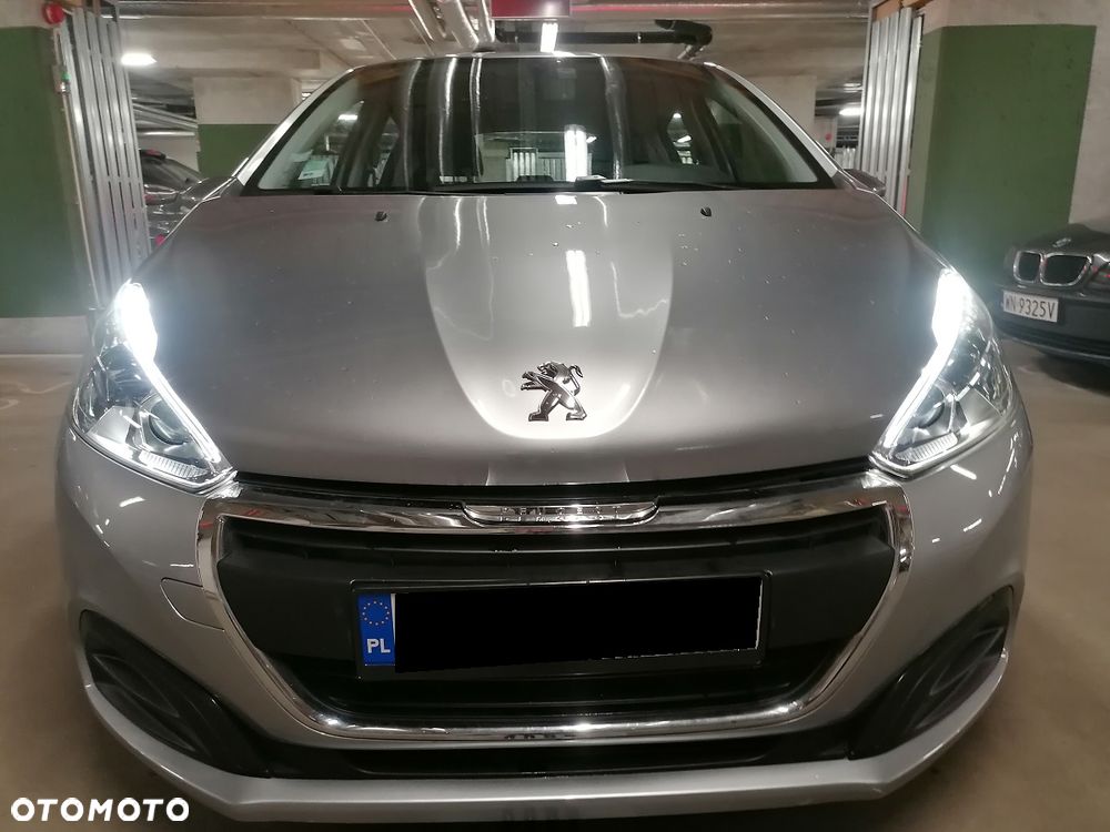 Peugeot 208 - 5