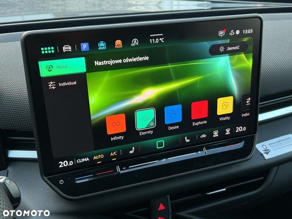 Volkswagen T-Roc - 24