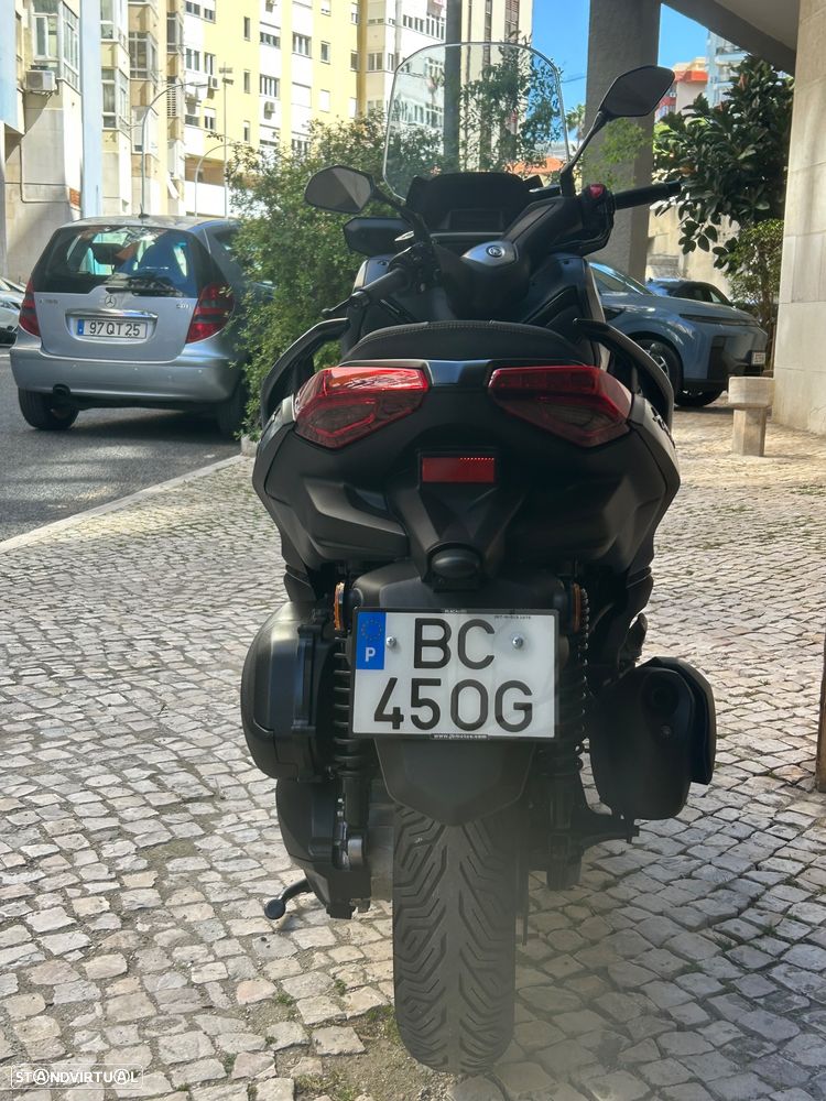 Yamaha X-Max Tech Max - 5