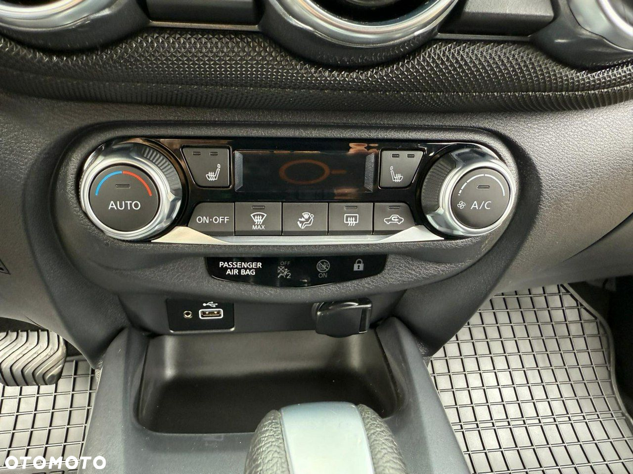 Nissan Juke - 24