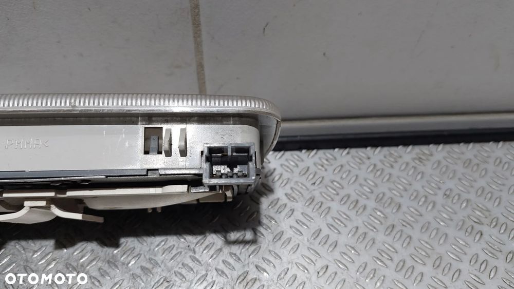 LAMPKA WEWNĘTRZNA KABINY FIAT DUCATO R2012 NR 735244963 - 2
